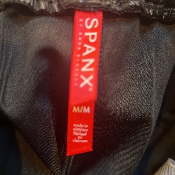 Spanx Black Faux Leather Joggers Pants Medium - Picture 4 of 5